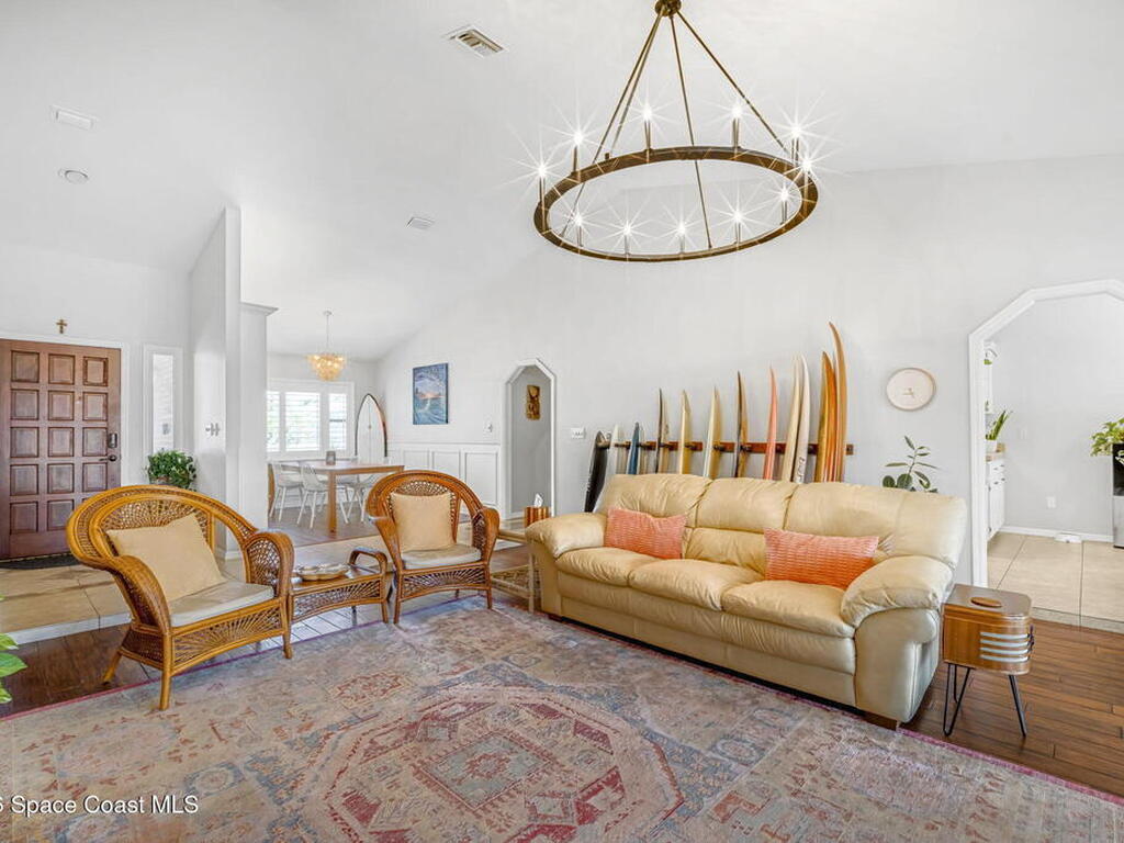 25 Greenwood Lane, Cocoa Beach, FL 32931