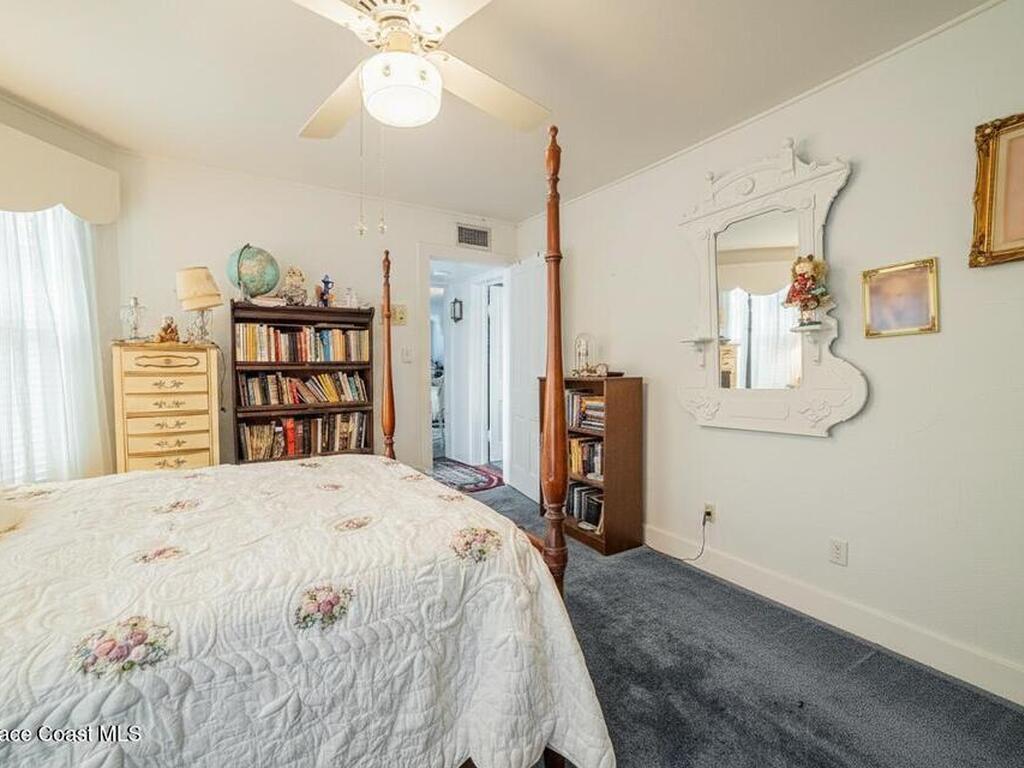 527 Indian River Avenue, Titusville, FL 32796