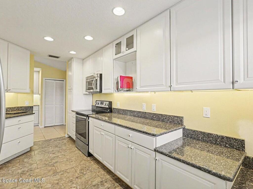 607 Mimosa Court, Suntree, FL 32940