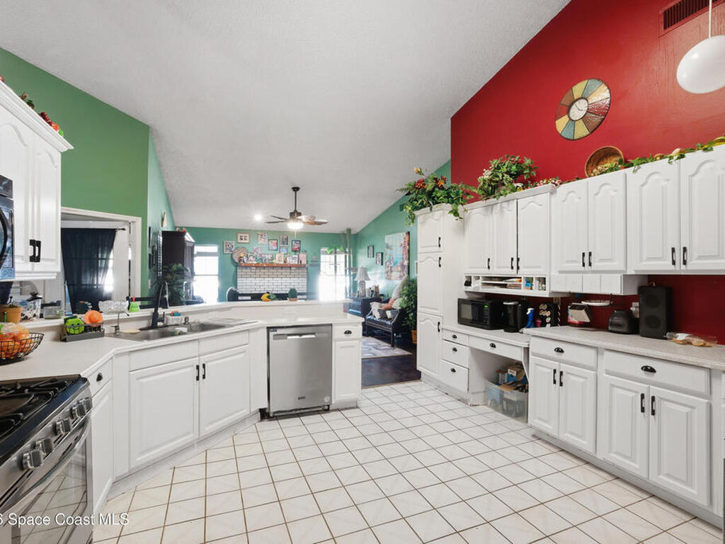 1250 N Carpenter Road, Titusville, FL 32796