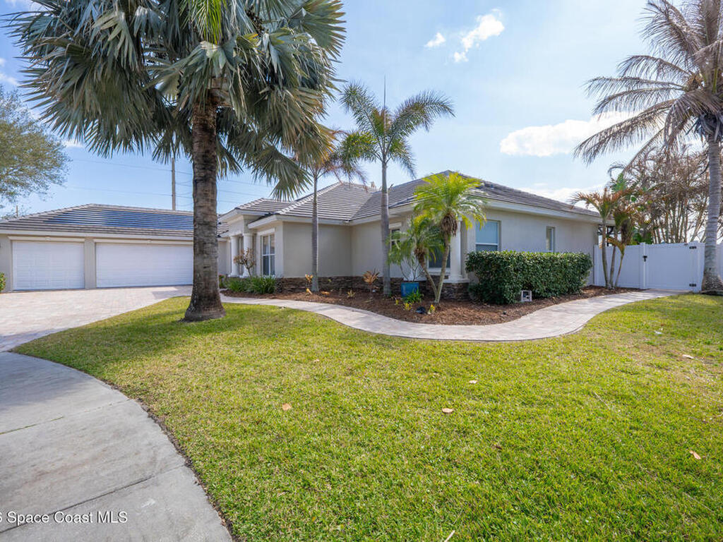 165 Island View Drive, Indian Harbour Beach, FL 32937