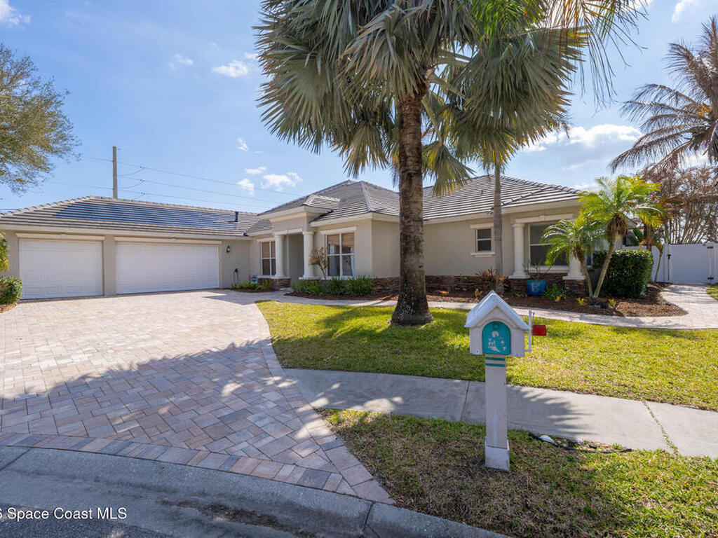 165 Island View Drive, Indian Harbour Beach, FL 32937