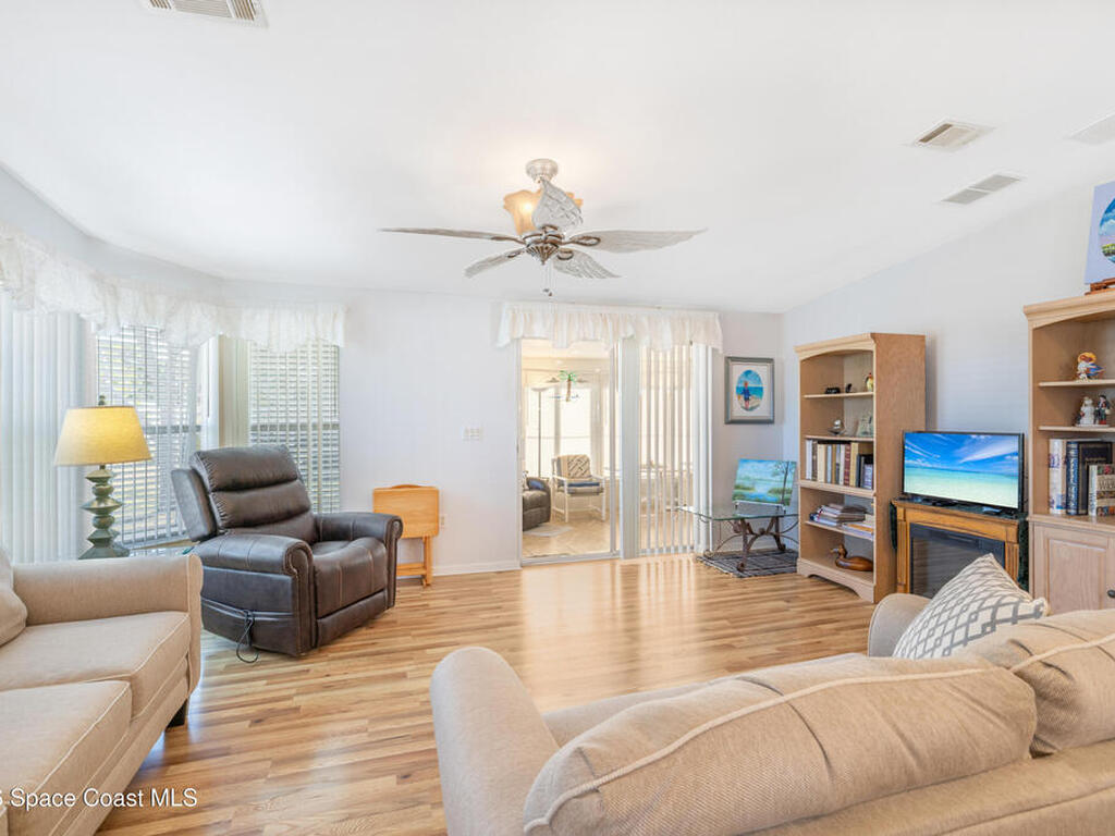 907 Yew Street, Barefoot Bay, FL 32976