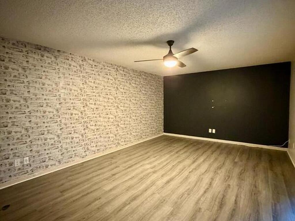 1670 S Park Avenue, Titusville, FL 32780