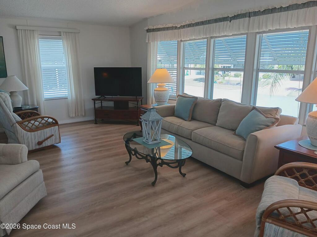 927 Dogwood Drive, Barefoot Bay, FL 32976