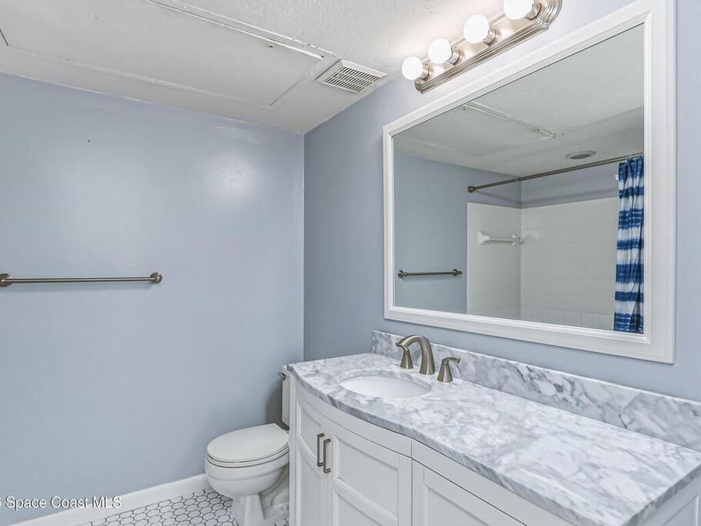 1951 Island Club Drive, Indialantic, FL 32903