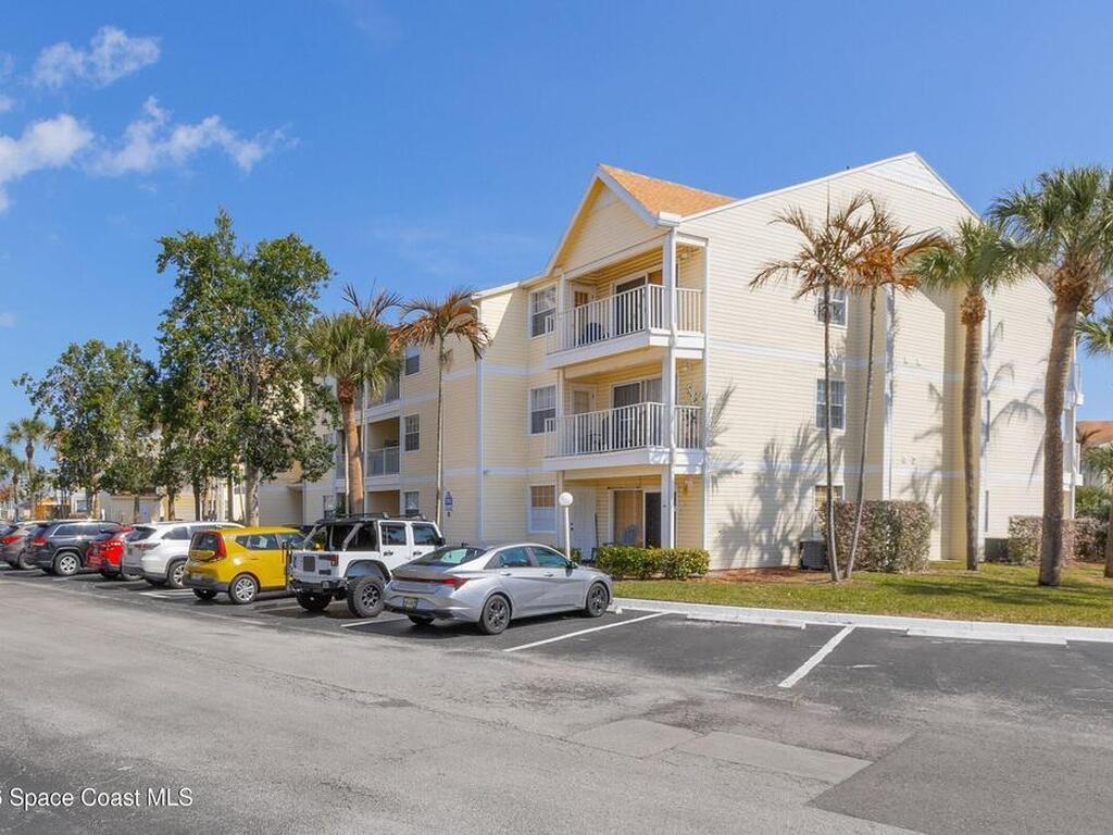 1951 Island Club Drive, Indialantic, FL 32903