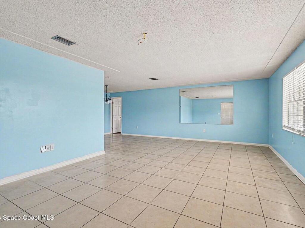 358 Desoto Parkway, Satellite Beach, FL 32937