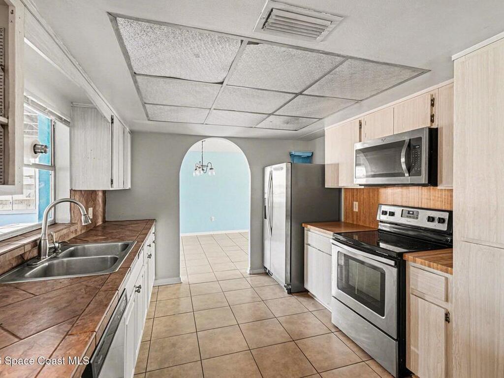 358 Desoto Parkway, Satellite Beach, FL 32937