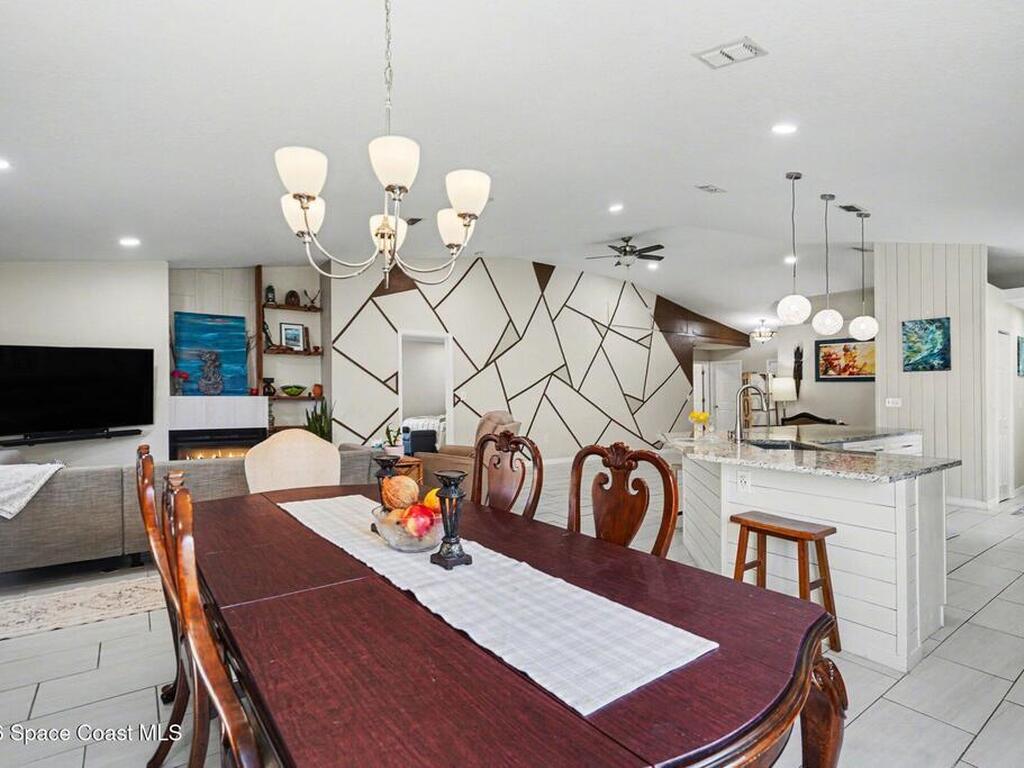 215 Mcclain Drive, West Melbourne, FL 32904