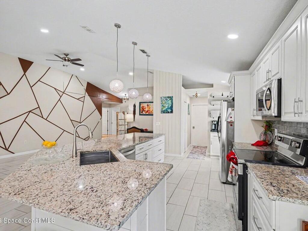 215 Mcclain Drive, West Melbourne, FL 32904