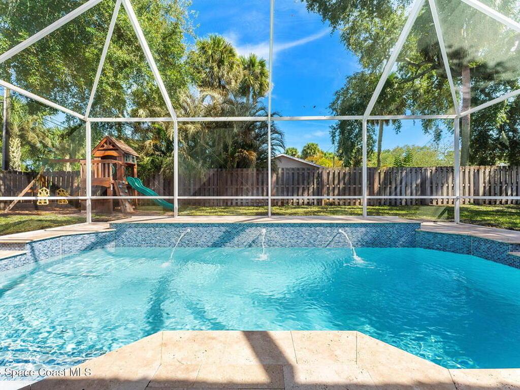 1050 Shady Lane, Merritt Island, FL 32952