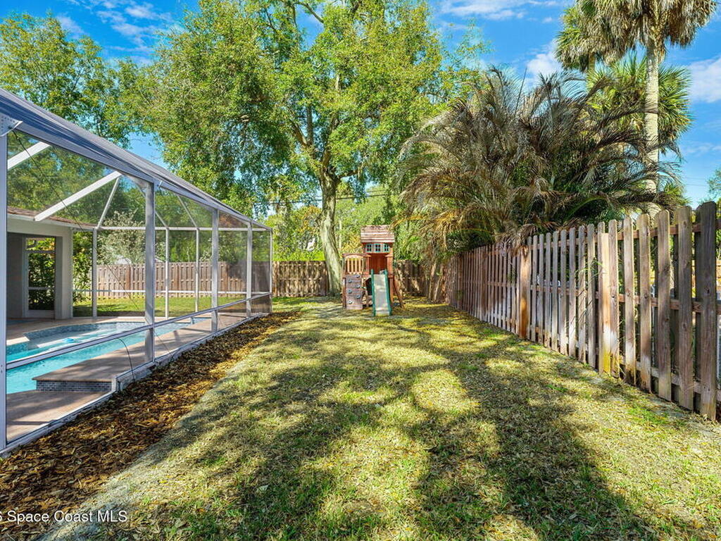 1050 Shady Lane, Merritt Island, FL 32952