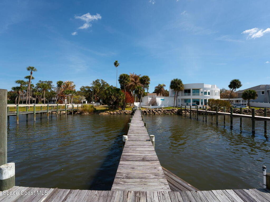 1050 Shady Lane, Merritt Island, FL 32952