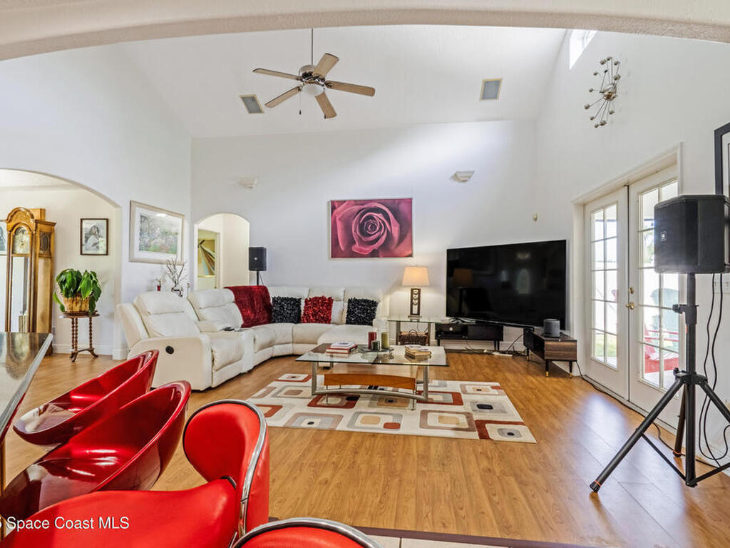 4985 Hamlin Circle, Mims, FL 32754