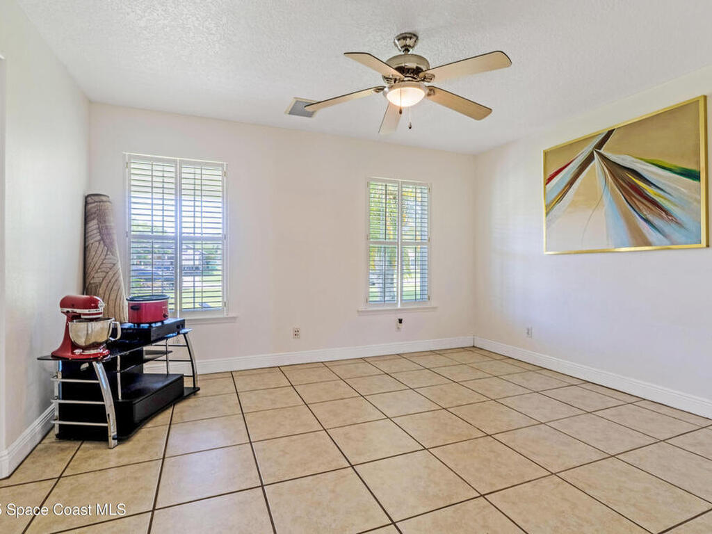 4985 Hamlin Circle, Mims, FL 32754