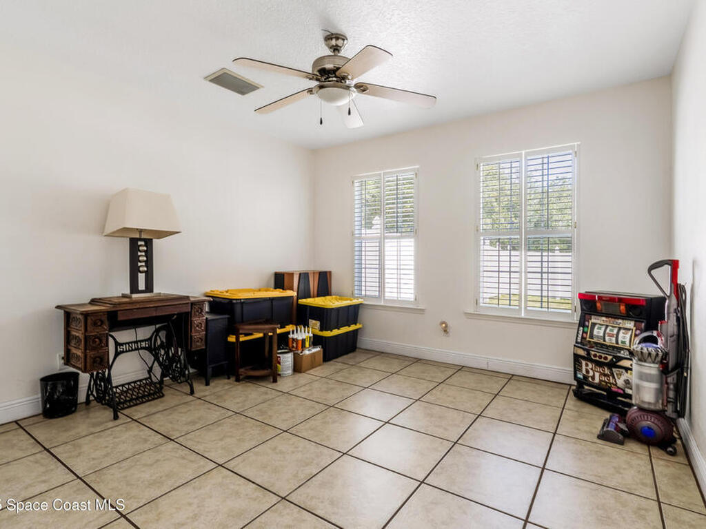 4985 Hamlin Circle, Mims, FL 32754