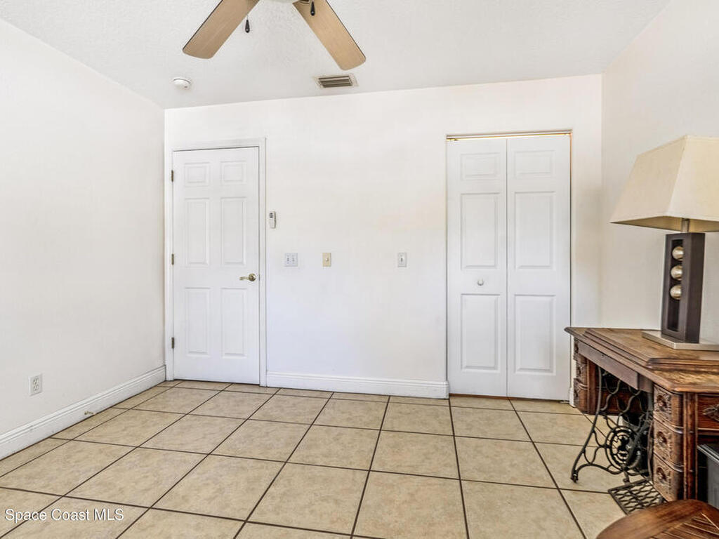 4985 Hamlin Circle, Mims, FL 32754