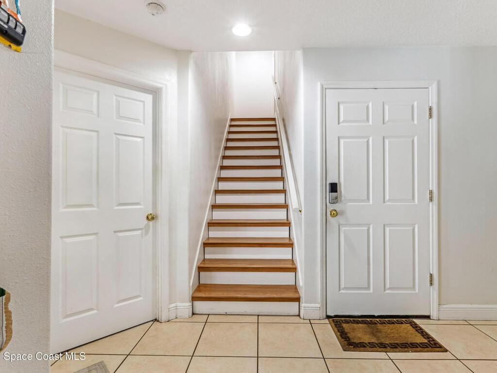 4985 Hamlin Circle, Mims, FL 32754