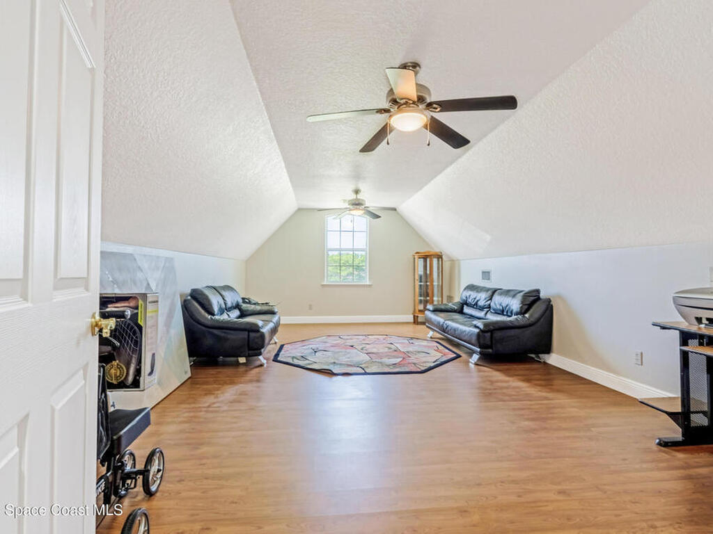 4985 Hamlin Circle, Mims, FL 32754