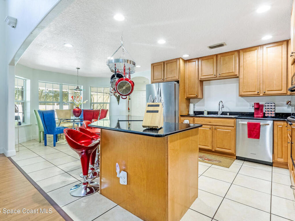 4985 Hamlin Circle, Mims, FL 32754