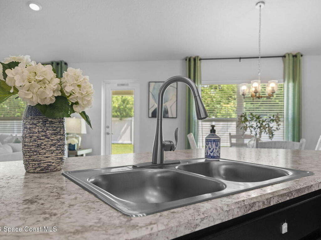 987 Le Baron Street, Palm Bay, FL 32908