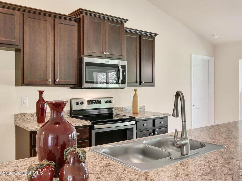 981 Le Baron Street, Palm Bay, FL 32908