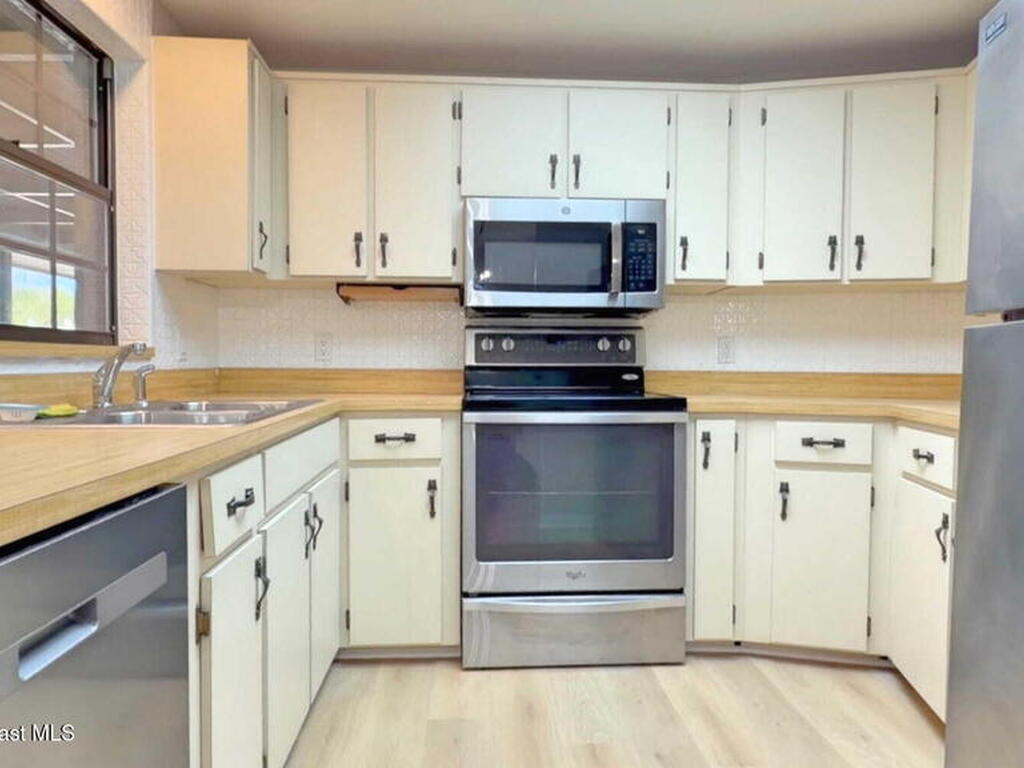 4205 Grovewood Lane, Titusville, FL 32780