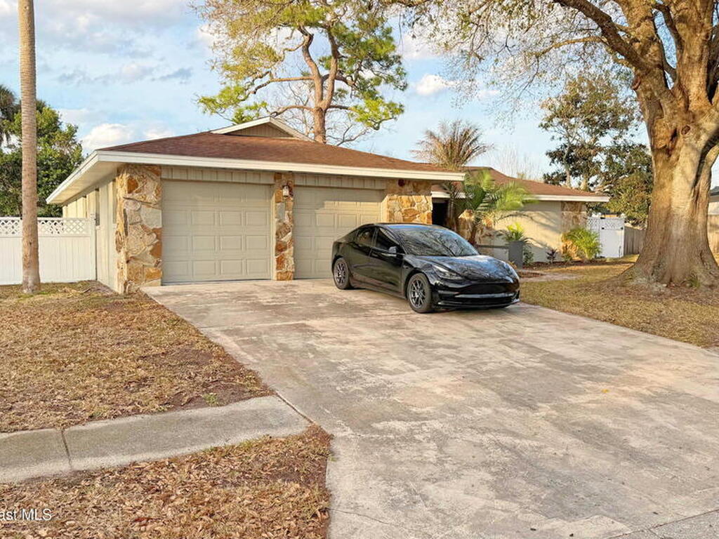 4205 Grovewood Lane, Titusville, FL 32780