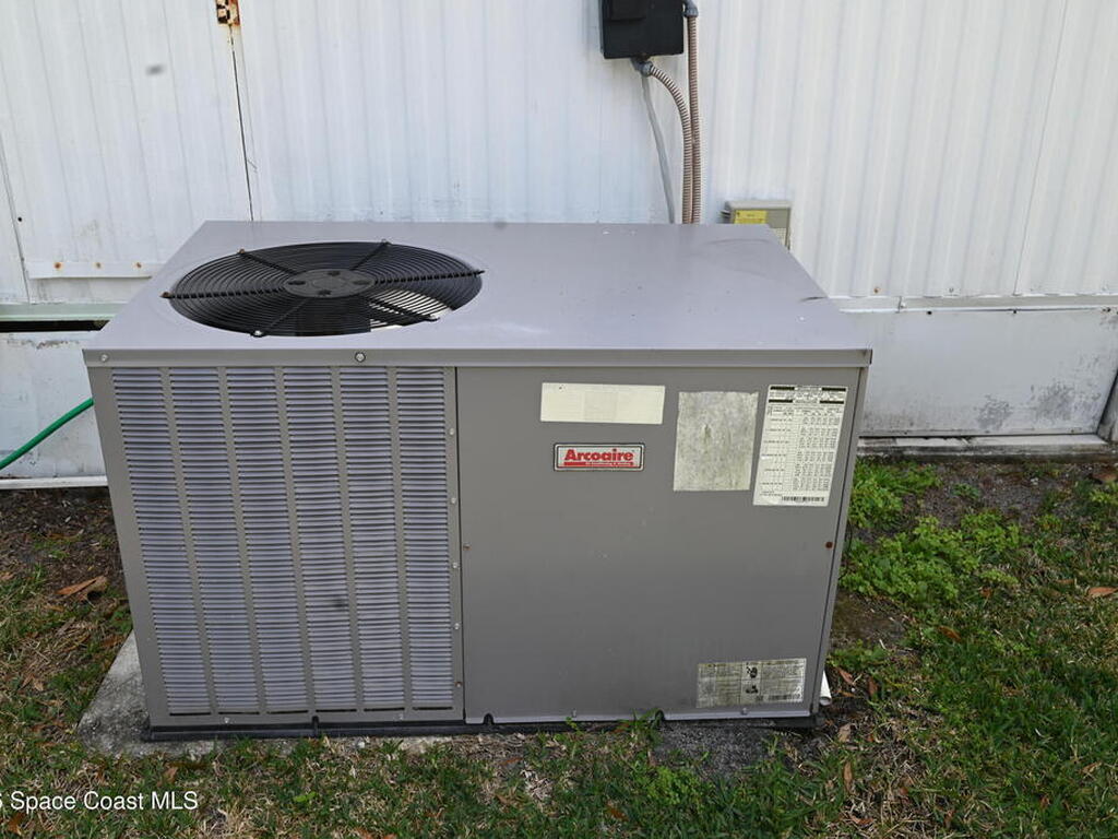 148 Holiday Park Boulevard, Palm Bay, FL 32907