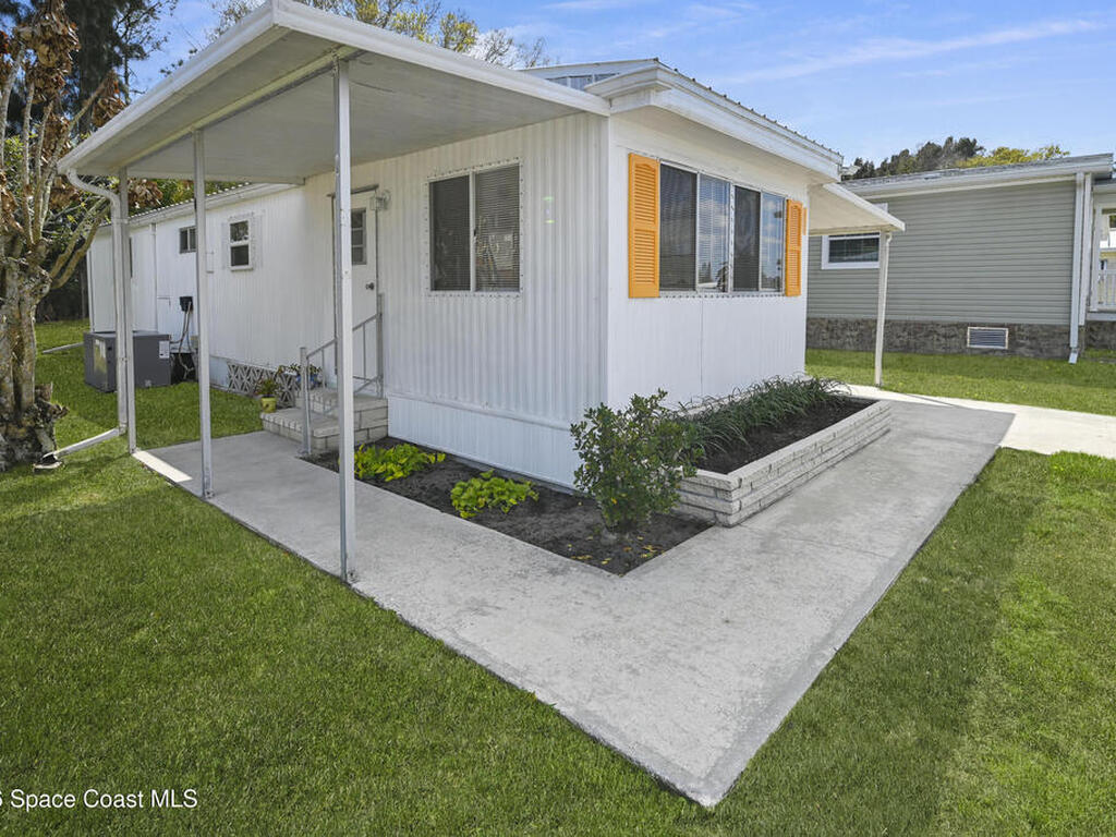 148 Holiday Park Boulevard, Palm Bay, FL 32907