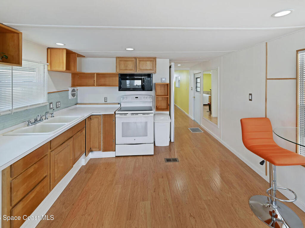 148 Holiday Park Boulevard, Palm Bay, FL 32907