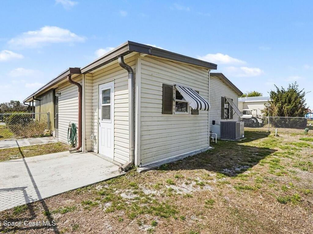 924 Dogwood Drive, Barefoot Bay, FL 32976