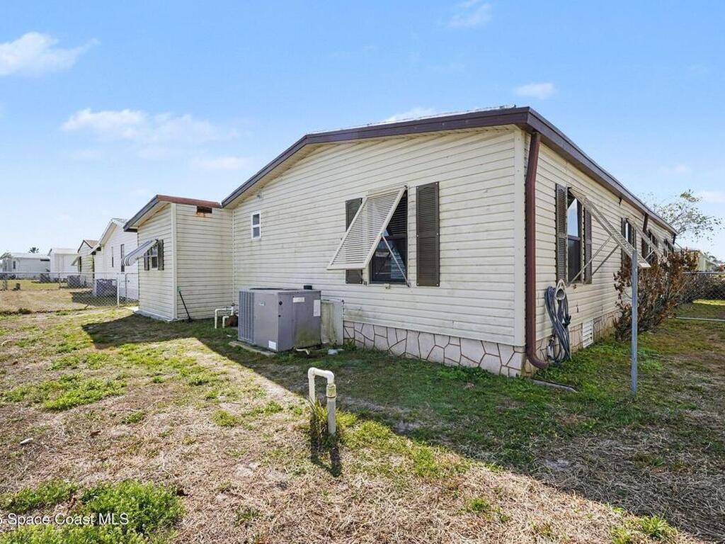 924 Dogwood Drive, Barefoot Bay, FL 32976