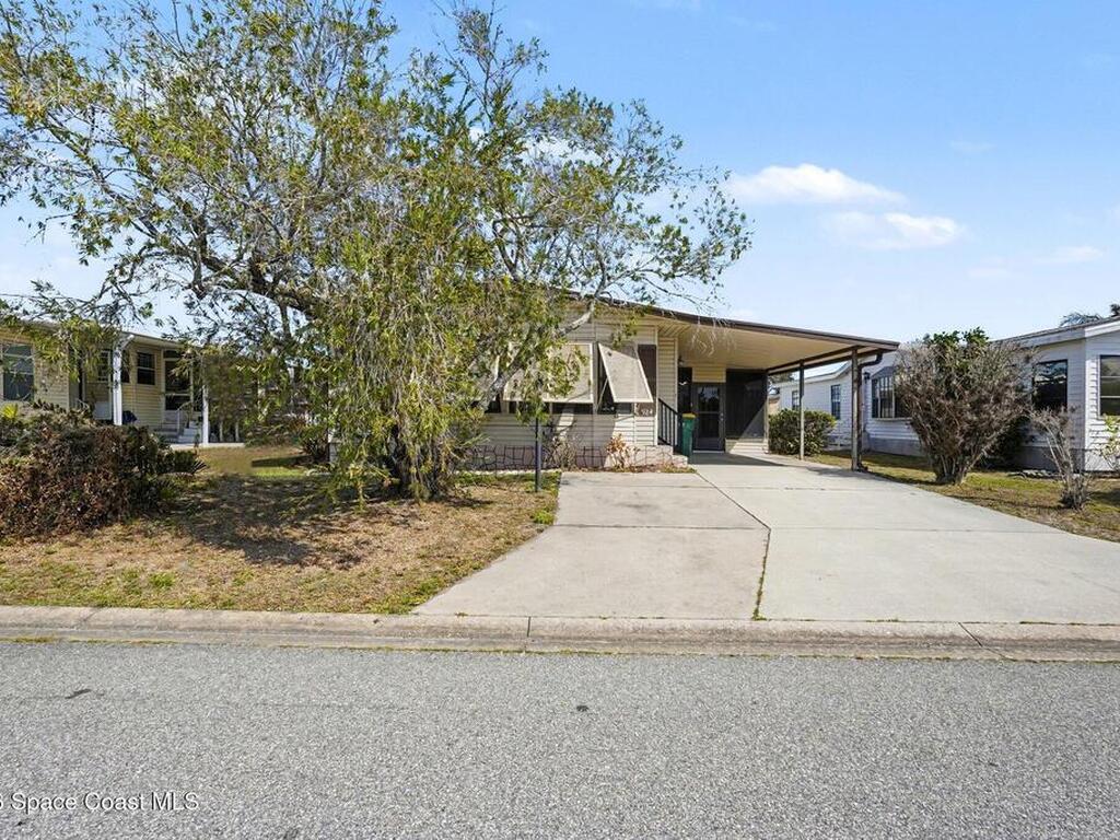 924 Dogwood Drive, Barefoot Bay, FL 32976