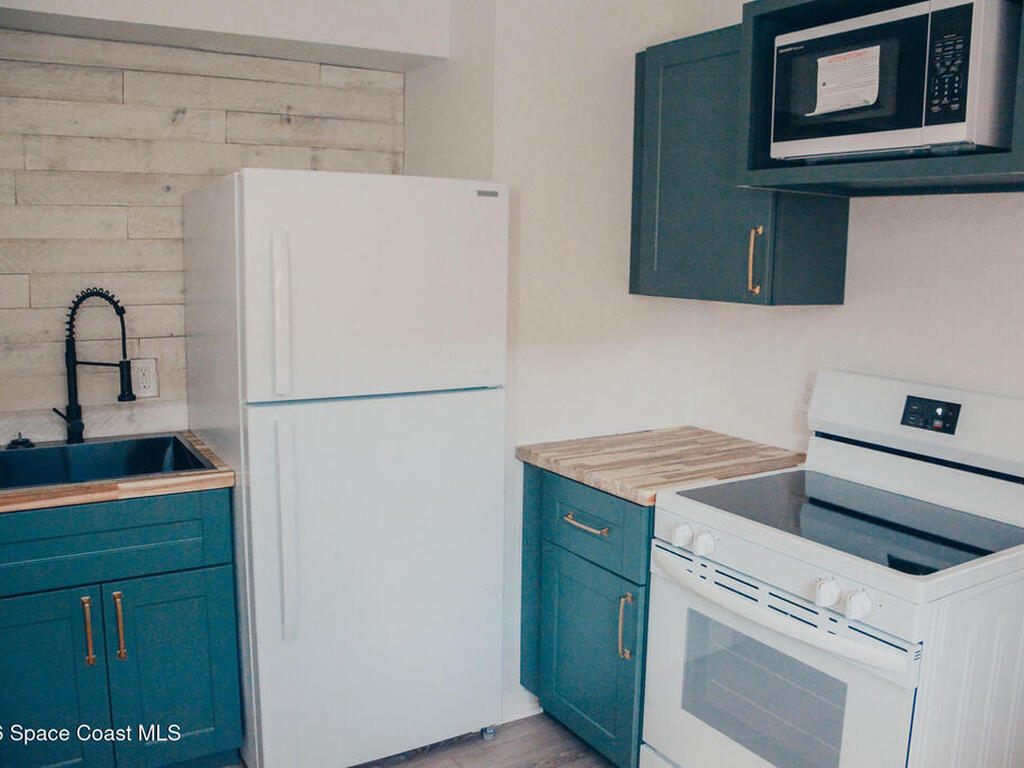 211 Circle Drive, Cape Canaveral, FL 32920