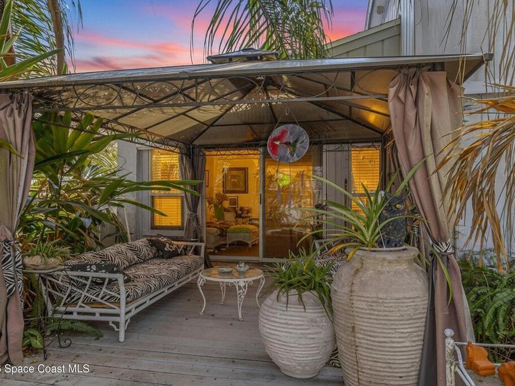 450 Willow Tree Drive, Suntree, FL 32940