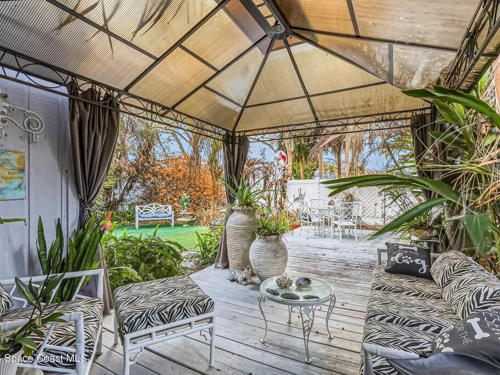 450 Willow Tree Drive, Suntree, FL 32940