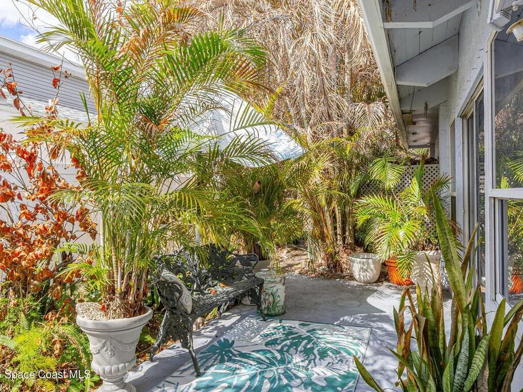 450 Willow Tree Drive, Suntree, FL 32940