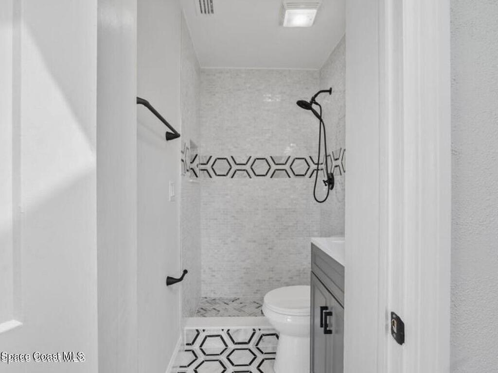 1458 Sea Breeze Lane, Melbourne, FL 32935