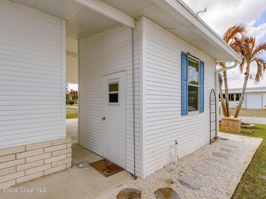 859 Tamarind Circle, Barefoot Bay, FL 32976