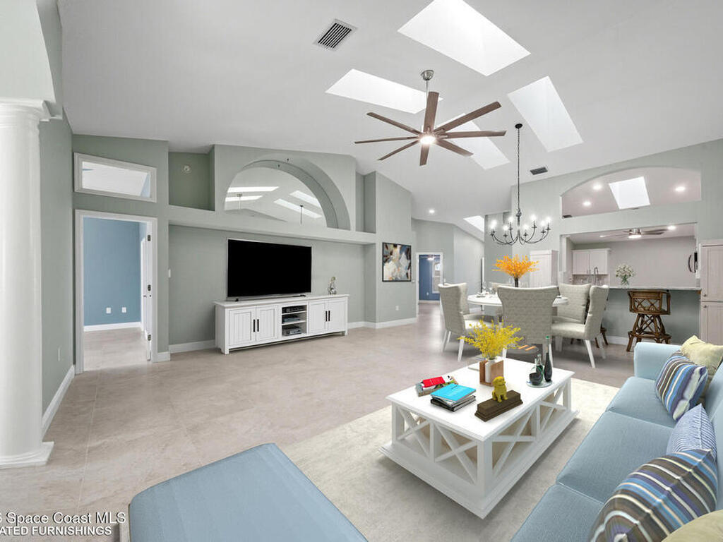 711 Kenwood Circle, Melbourne, FL 32940