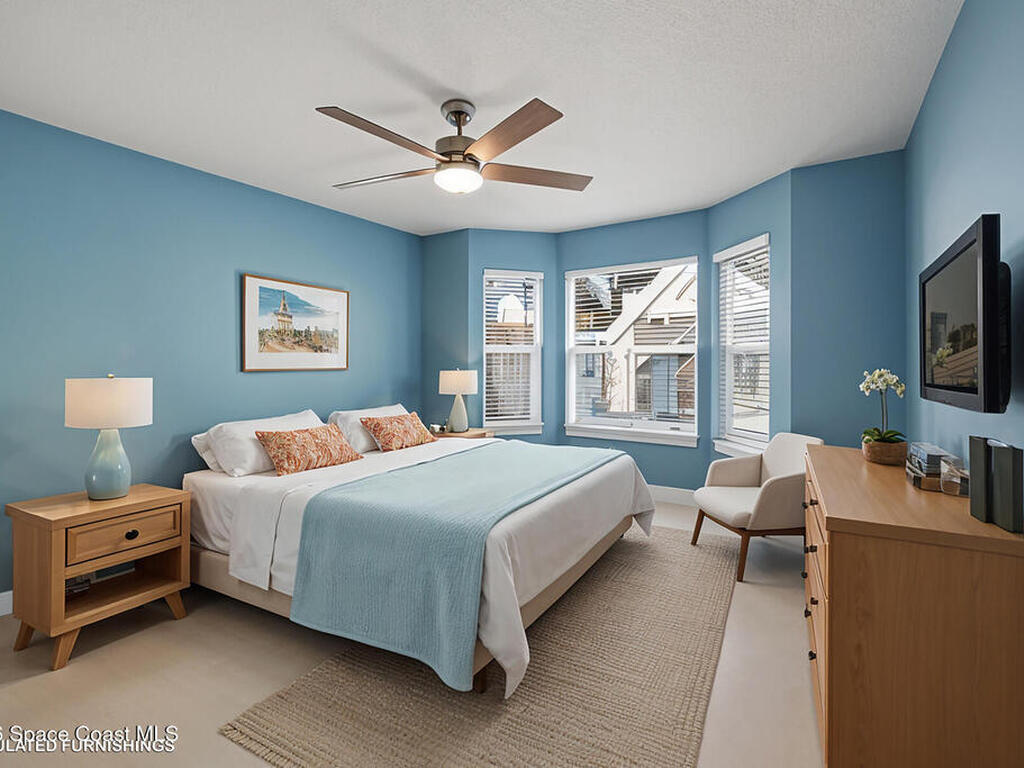 711 Kenwood Circle, Melbourne, FL 32940