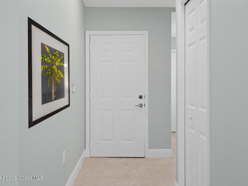 711 Kenwood Circle, Melbourne, FL 32940