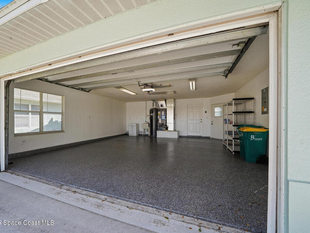 711 Kenwood Circle, Melbourne, FL 32940