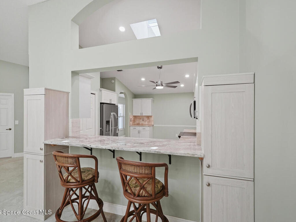 711 Kenwood Circle, Melbourne, FL 32940