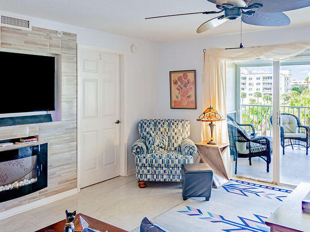 8871 Lake Drive, Cape Canaveral, FL 32920