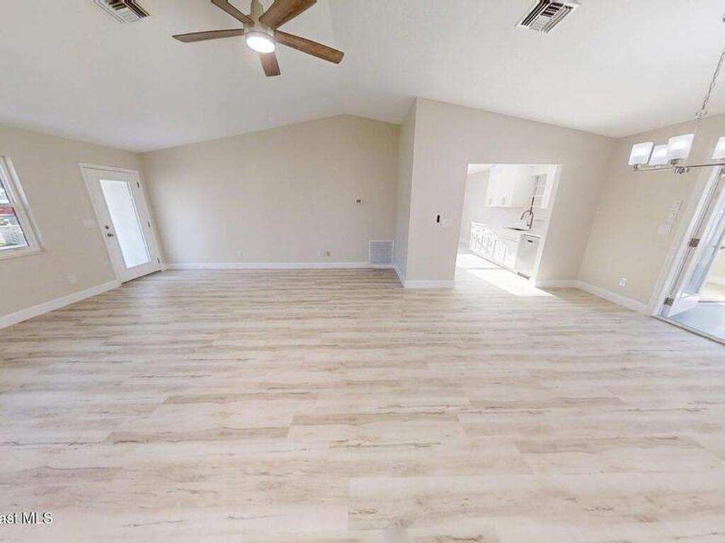 137 Concha Drive, Sebastian, FL 32958