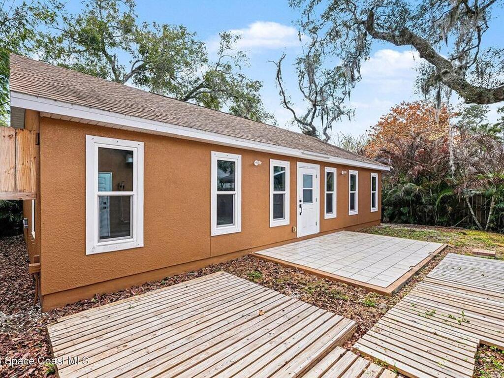 683 Old Oak Street, Melbourne, FL 32935