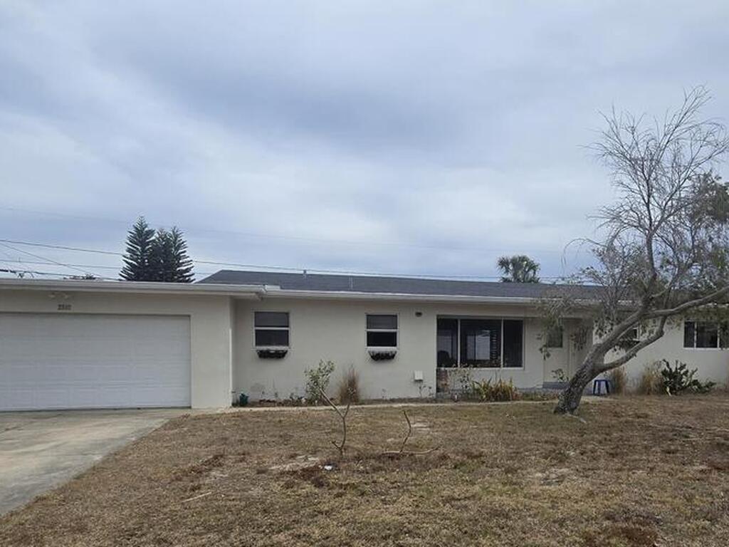 2310 Reef Avenue, Indialantic, FL 32903